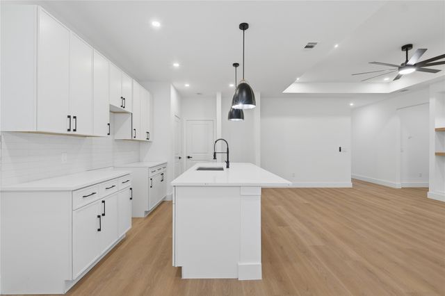 2800 Carter Street, Dallas, TX 75210