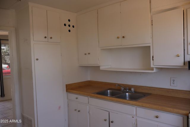 524 North Avenue, Sierra Vista, AZ 85635