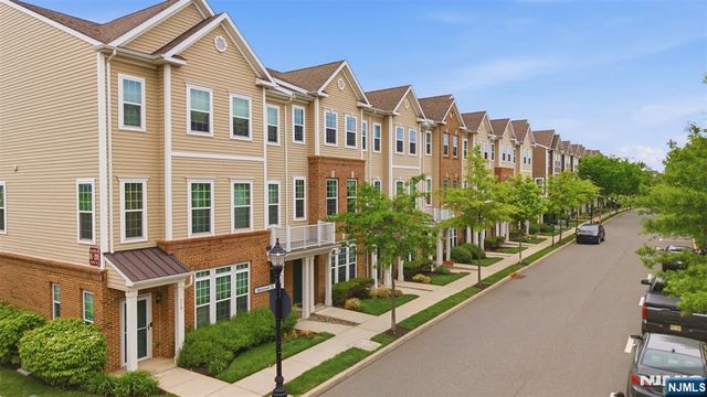 213 Wesmont Drive, Wood Ridge, NJ 07075