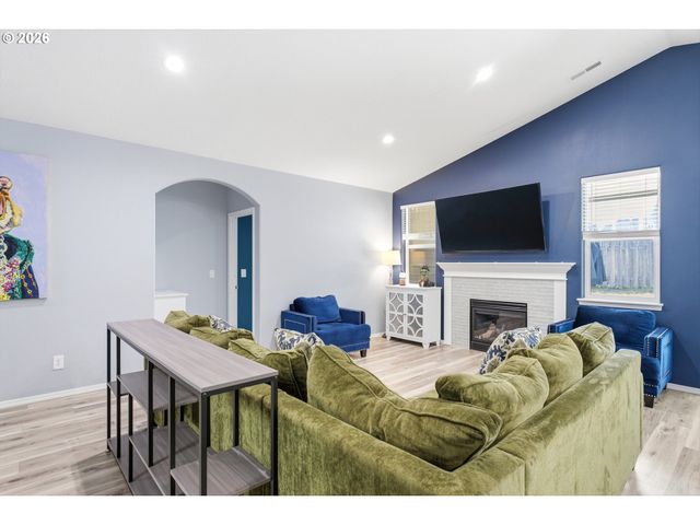3410 DOUBLETREE St, Forest Grove, OR 97116