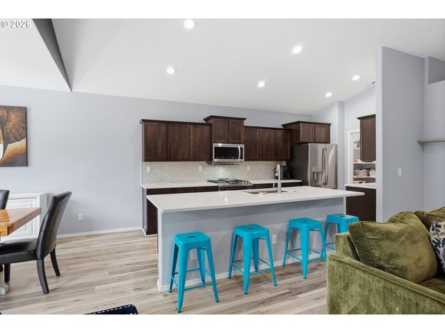 3410 DOUBLETREE St, Forest Grove, OR 97116