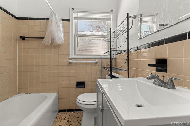 28632 Parkwood Street, Inkster, MI 48141