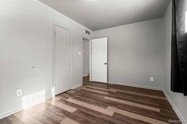 28632 Parkwood Street, Inkster, MI 48141