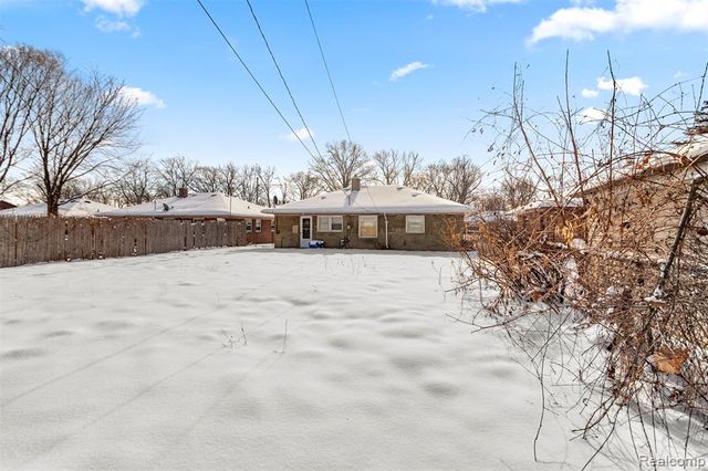 28632 Parkwood Street, Inkster, MI 48141