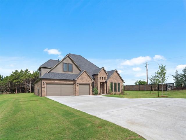 9001 Prairie Farms Drive, Mustang, OK 73064