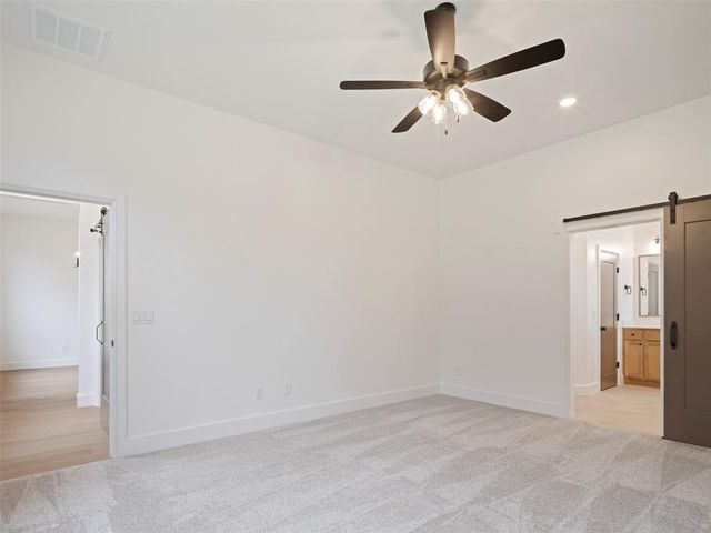 9001 Prairie Farms Drive, Mustang, OK 73064