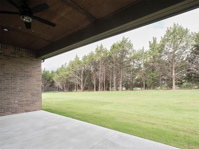 9001 Prairie Farms Drive, Mustang, OK 73064