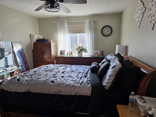 2329 Garrison Drive, Springfield Twp., OH 45231