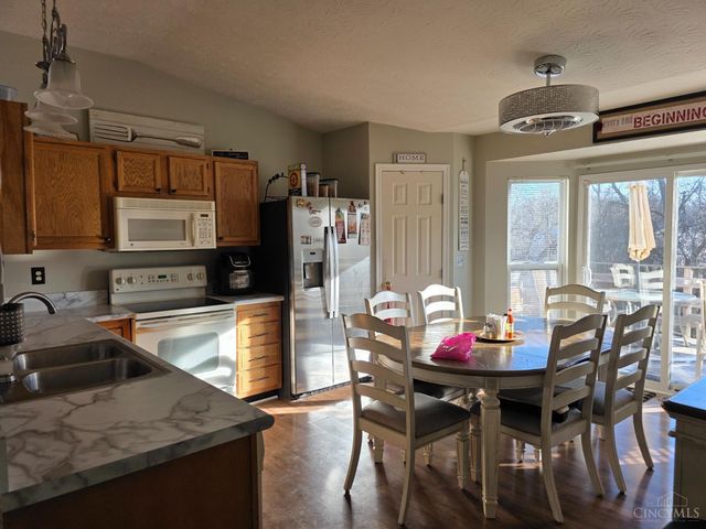 2329 Garrison Drive, Springfield Twp., OH 45231