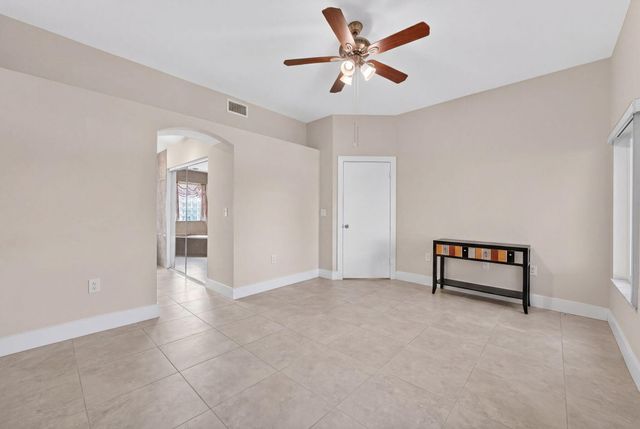 16353 Malibu Drive 61, Weston, FL 33326