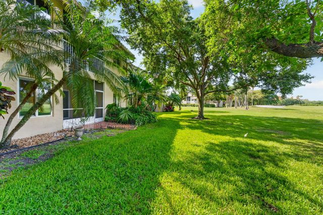 16353 Malibu Drive 61, Weston, FL 33326