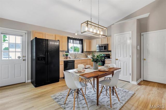 249 Sassafras Parc Drive, O'fallon, MO 63368