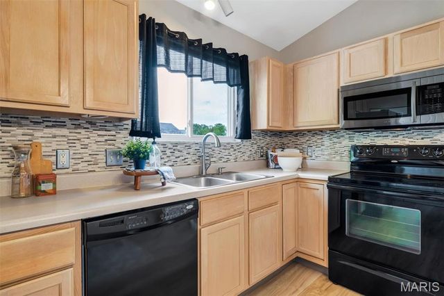 249 Sassafras Parc Drive, O'fallon, MO 63368
