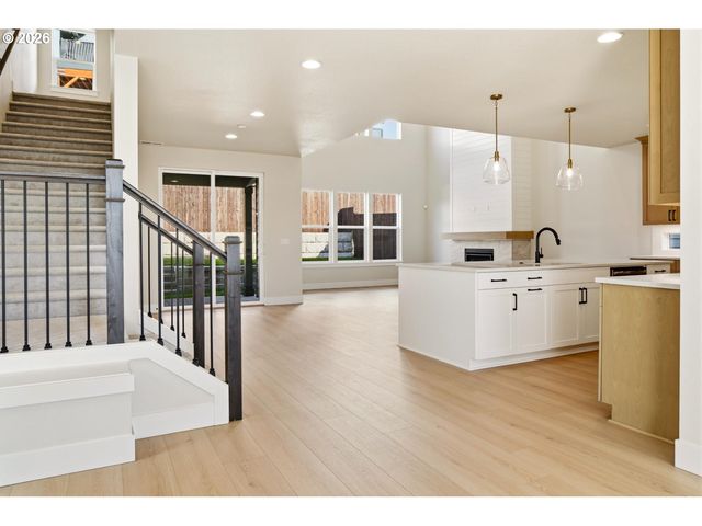 12400 Sw Silvertip St, Beaverton, OR 97007