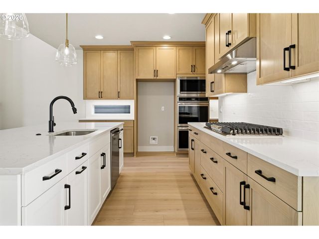 12400 Sw Silvertip St, Beaverton, OR 97007