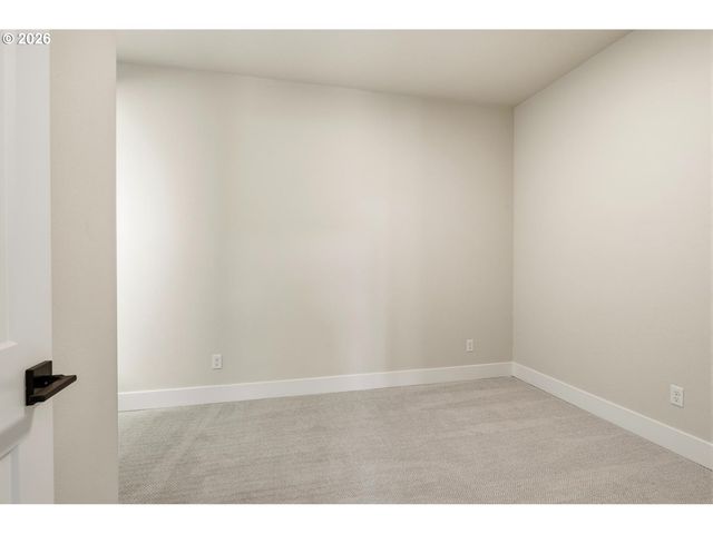 12400 Sw Silvertip St, Beaverton, OR 97007