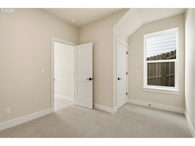 12400 Sw Silvertip St, Beaverton, OR 97007