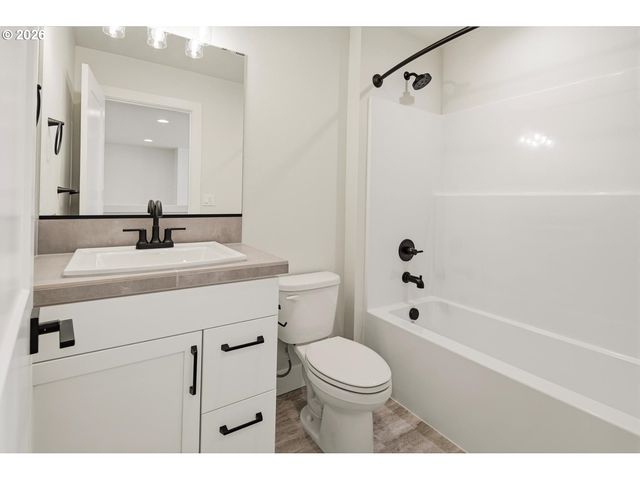 12400 Sw Silvertip St, Beaverton, OR 97007