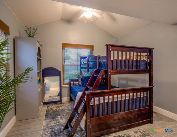 605 Cove Circle, Granite Shoals, TX 78654