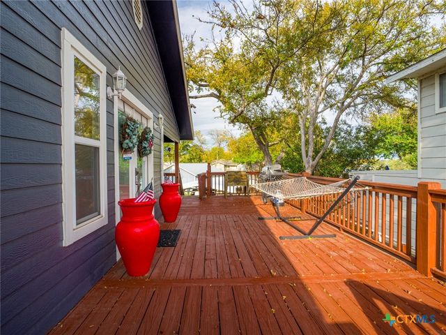 605 Cove Circle, Granite Shoals, TX 78654