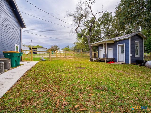 605 Cove Circle, Granite Shoals, TX 78654