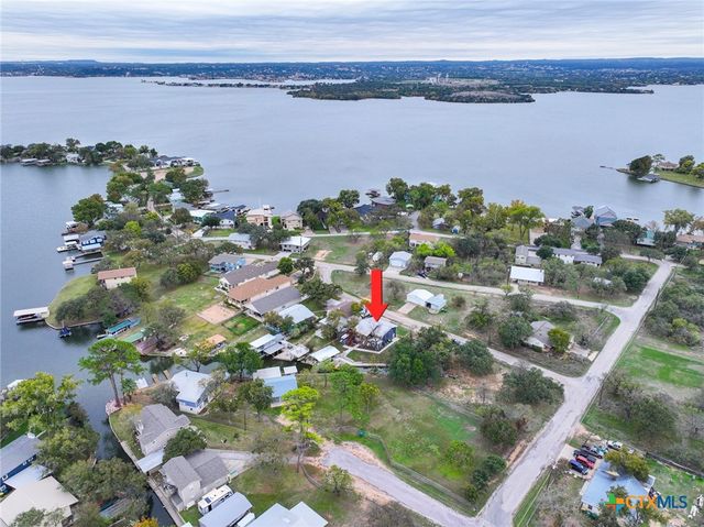 605 Cove Circle, Granite Shoals, TX 78654