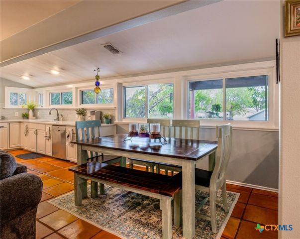 605 Cove Circle, Granite Shoals, TX 78654