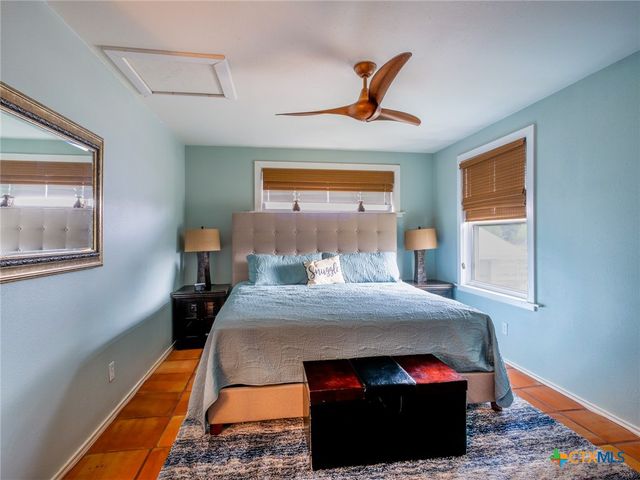 605 Cove Circle, Granite Shoals, TX 78654