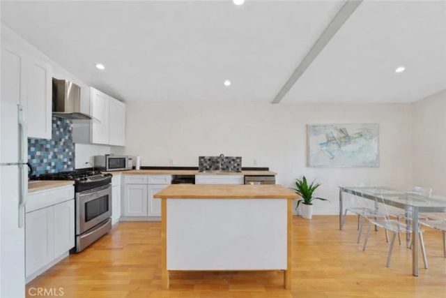 23777 Mulholland 62, Calabasas, CA 91302
