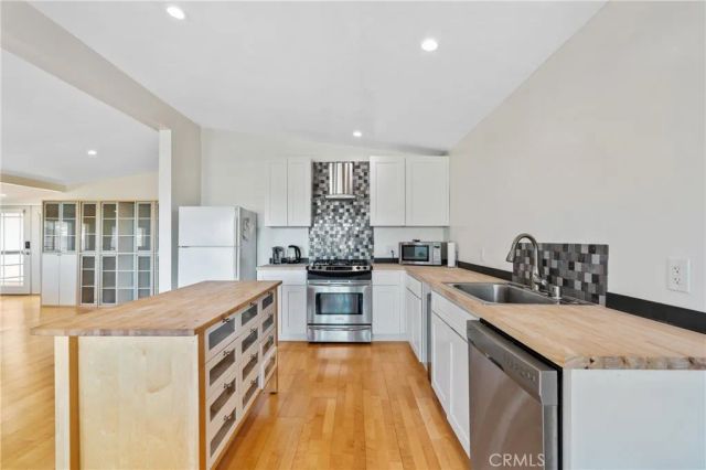 23777 Mulholland 62, Calabasas, CA 91302