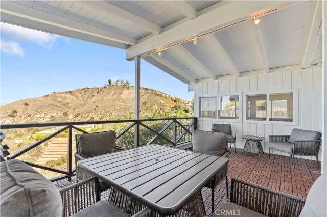 23777 Mulholland 62, Calabasas, CA 91302
