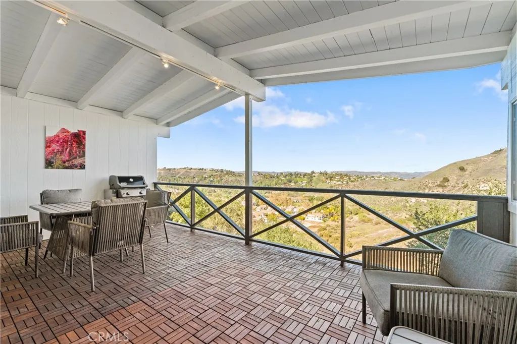 23777 Mulholland 62, Calabasas, CA 91302