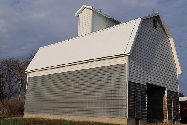 1405 530 Street, Cherokee, IA 51012