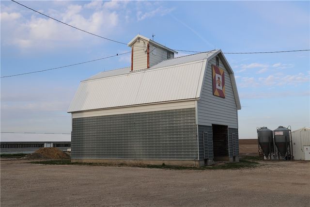 1405 530 Street, Cherokee, IA 51012