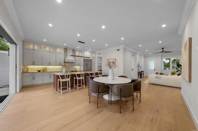 309 J Avenue, Coronado, CA 92118