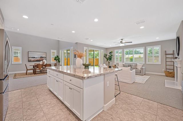 2752 Elderberry St, West Sacramento, CA 95691