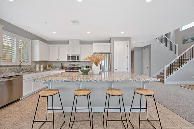 2752 Elderberry St, West Sacramento, CA 95691