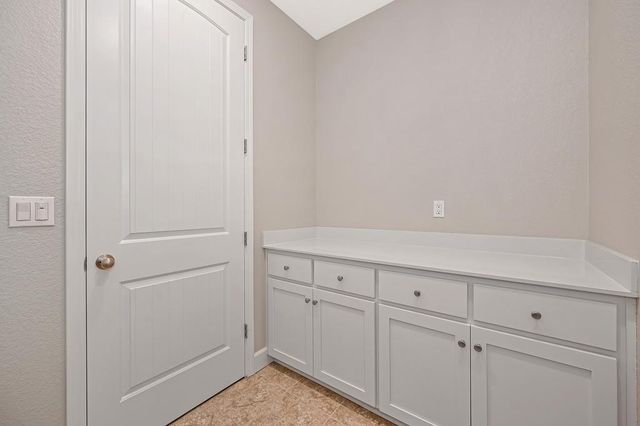 2752 Elderberry St, West Sacramento, CA 95691