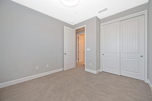 2752 Elderberry St, West Sacramento, CA 95691
