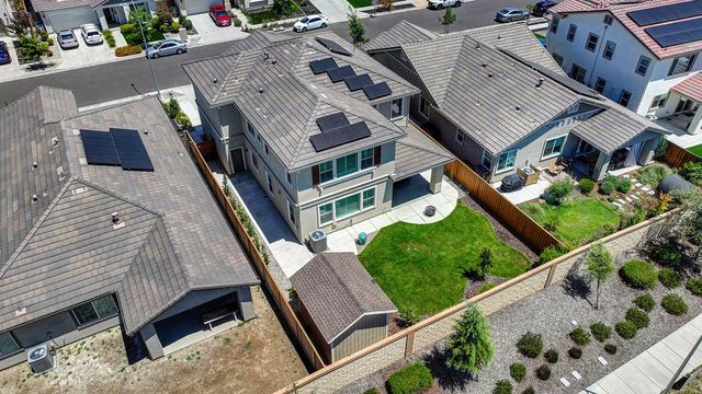 2752 Elderberry St, West Sacramento, CA 95691
