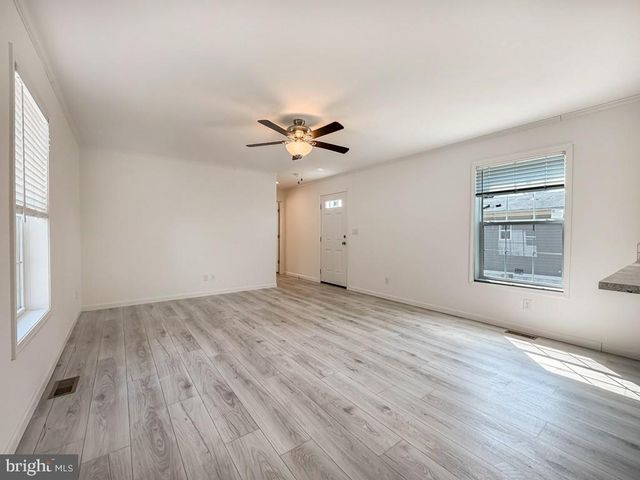 6304 FULLER DR, Morrisville, PA 19067