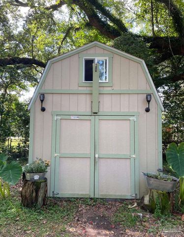 5921 Count Rd, Pensacola, FL 32503