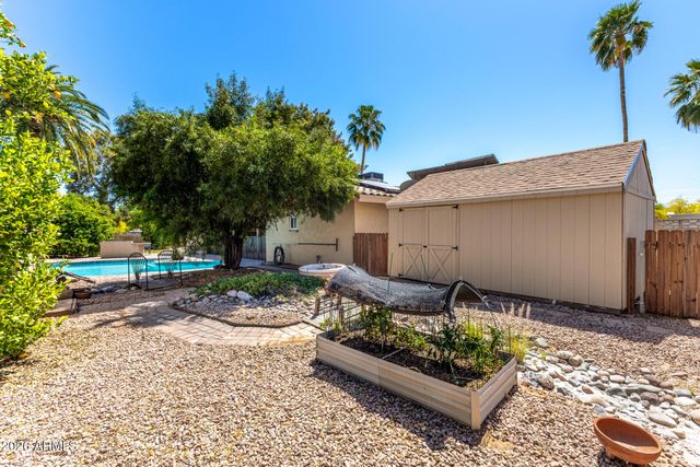 5116 E CHARTER OAK Road, Scottsdale, AZ 85254