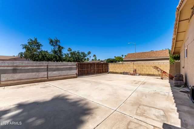 5116 E CHARTER OAK Road, Scottsdale, AZ 85254