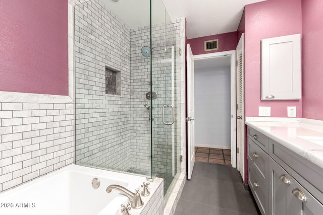 5116 E CHARTER OAK Road, Scottsdale, AZ 85254