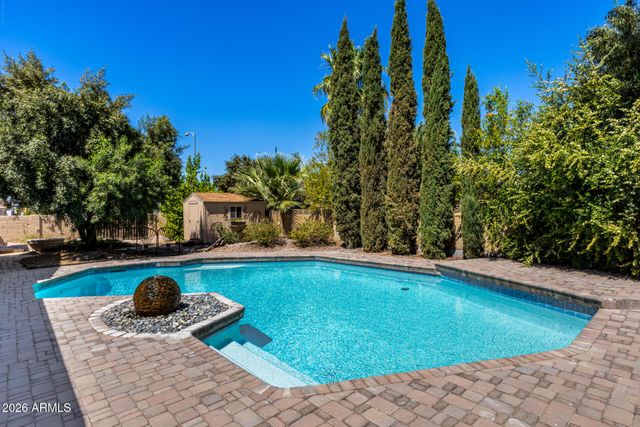 5116 E CHARTER OAK Road, Scottsdale, AZ 85254