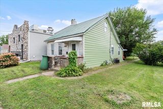 1505 W 14TH Street, Davenport, IA 52804