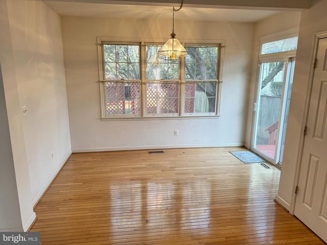 5901 EWING PL, Alexandria, VA 22310