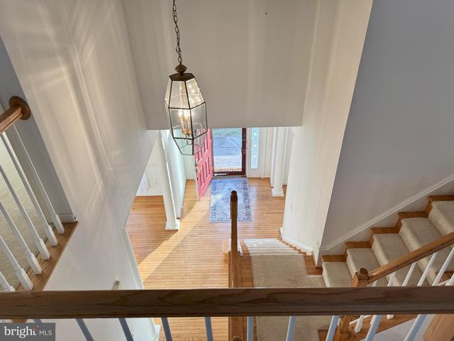 5901 EWING PL, Alexandria, VA 22310