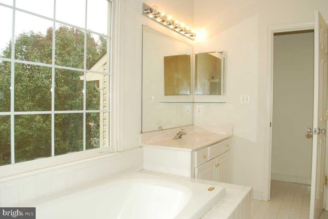5901 EWING PL, Alexandria, VA 22310